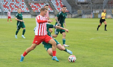 Biztos győzelem Pakson