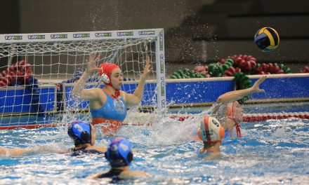 BL-selejtező az uszodában