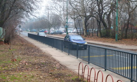 Korlát teszi biztonságosabbá a közlekedést